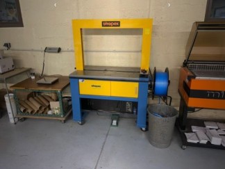 Banding machine